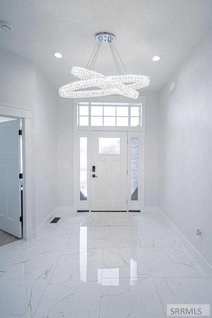 Property 2176270 - Photo 9