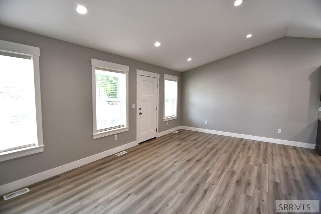 Property 2177064 - Photo 3