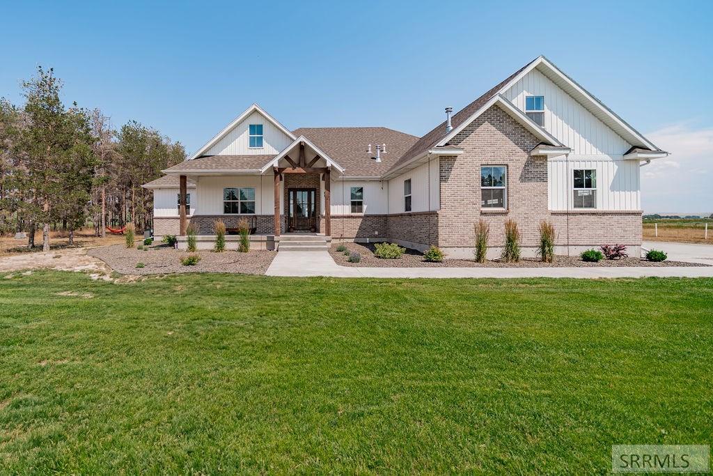 Property 2178365 - Photo 2