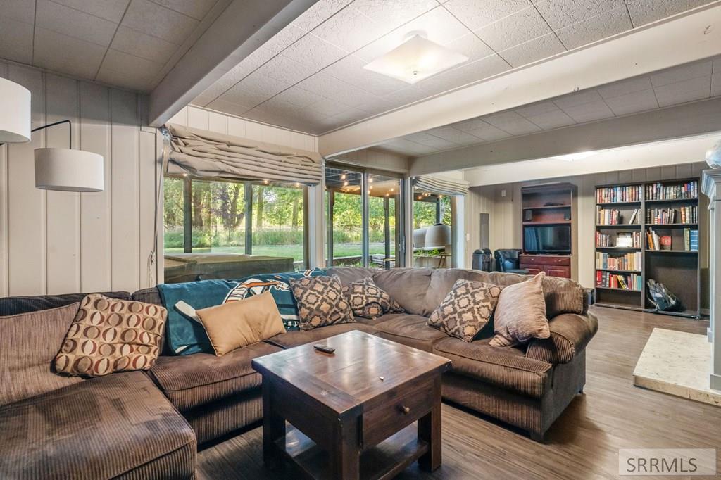 Property 2178855 - Photo 44