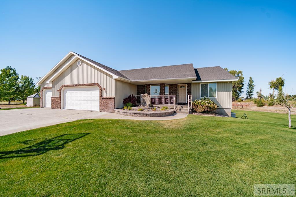 Property 2179046 - Photo 2