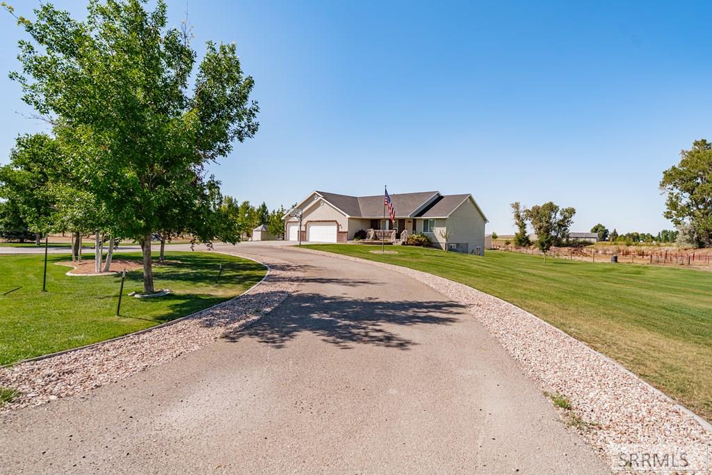 Property 2179046 - Photo 4