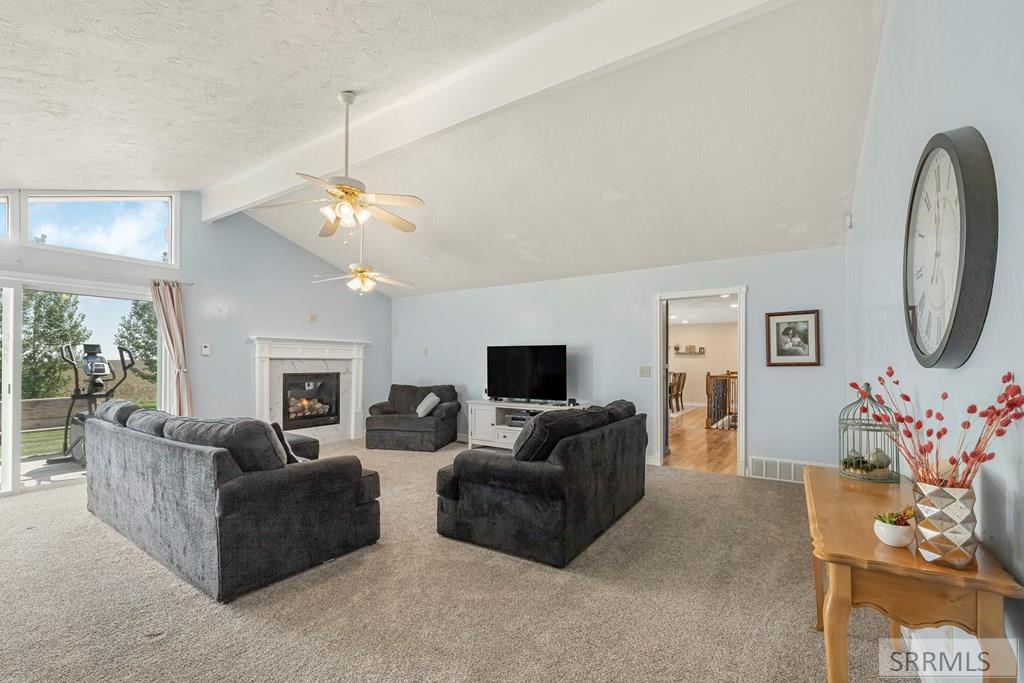 Property 2179370 - Photo 11