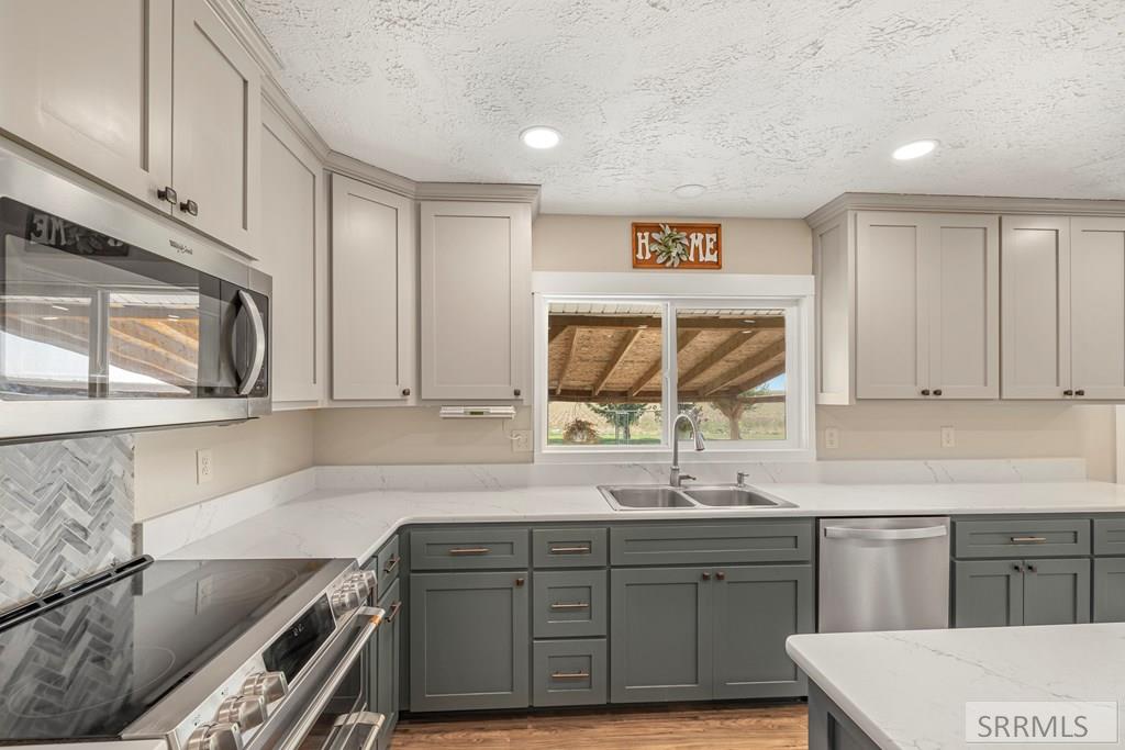 Property 2179370 - Photo 18