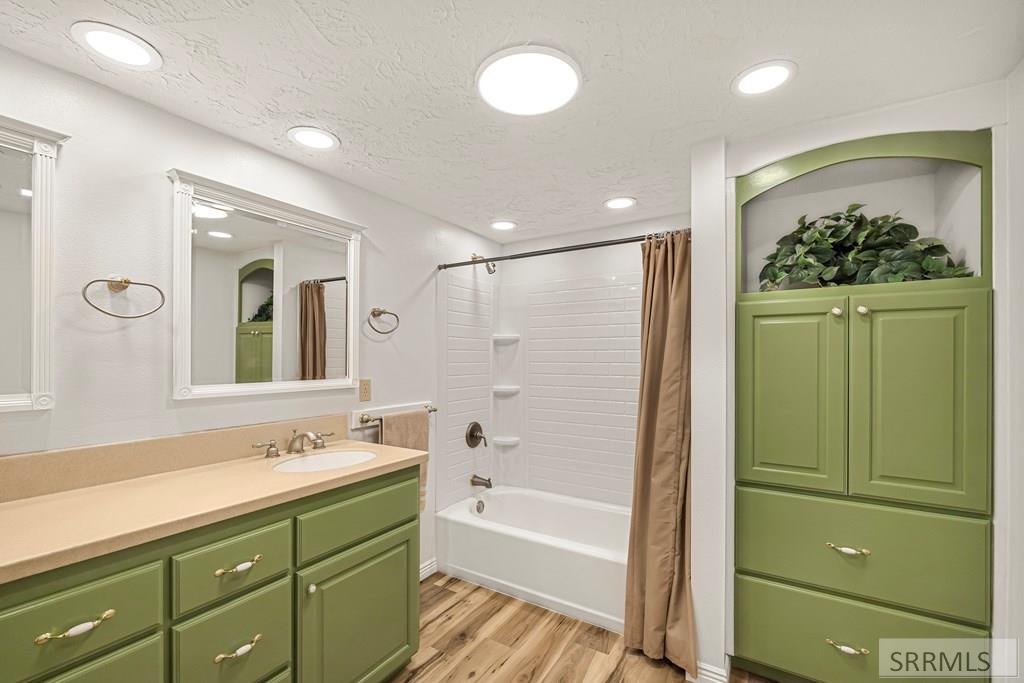 Property 2179370 - Photo 35