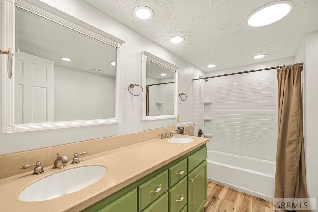 Property 2179370 - Photo 36
