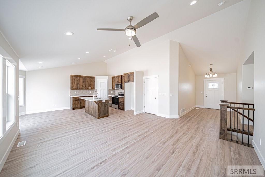 Property 2179402 - Photo 3