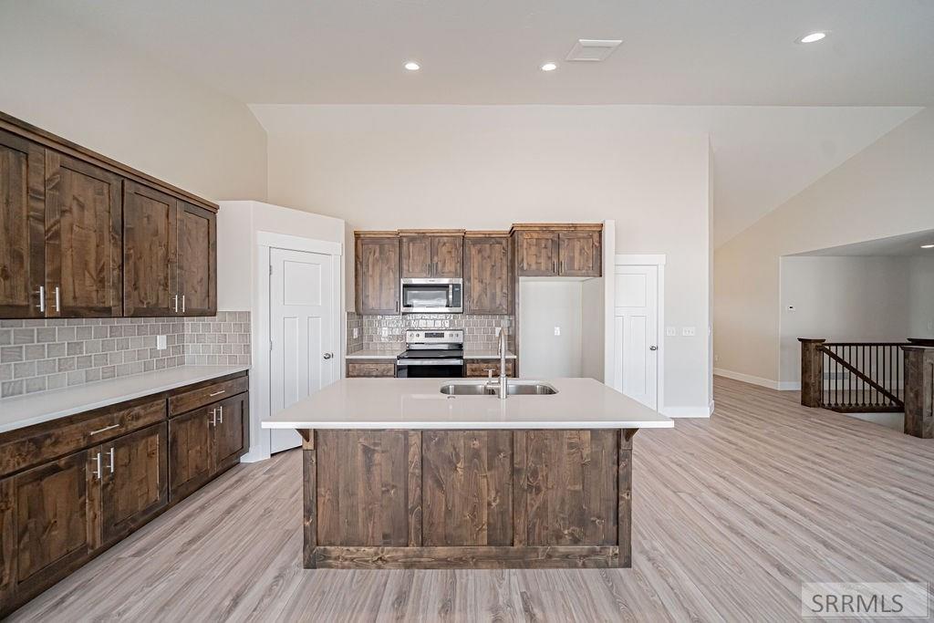Property 2179402 - Photo 8