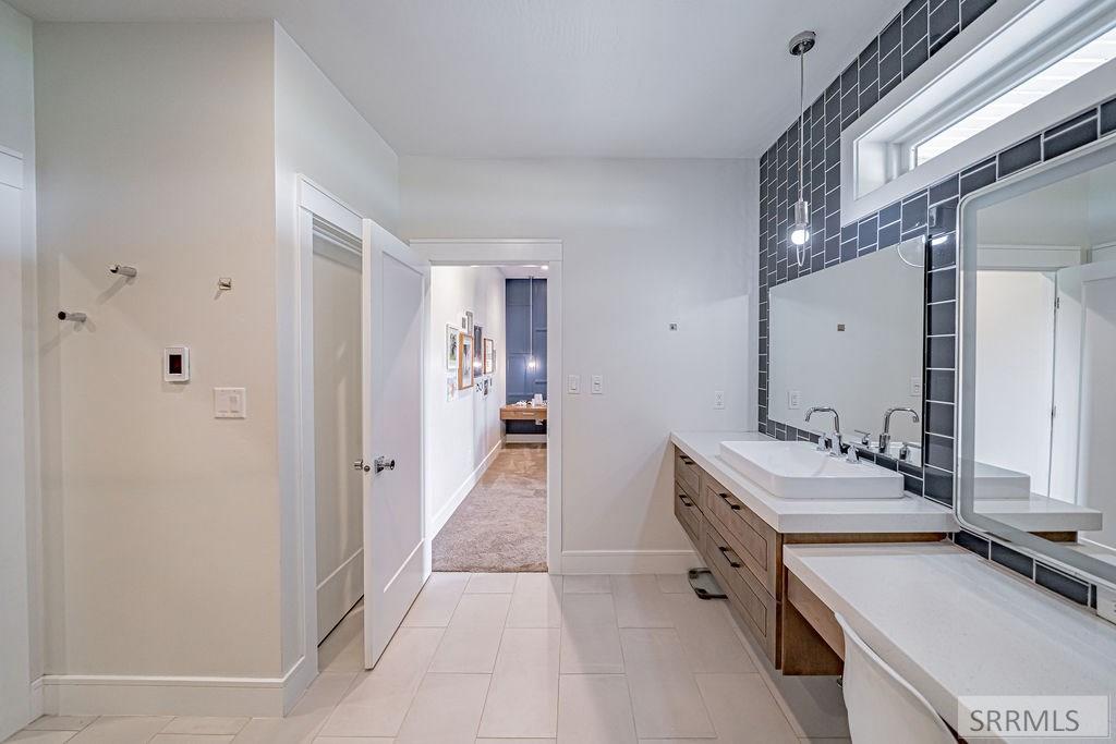 Property 2179414 - Photo 35