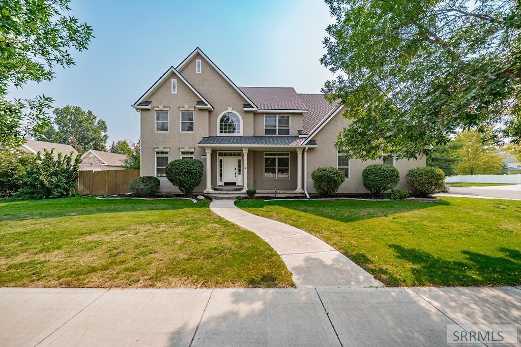 3864 Canterbury Way