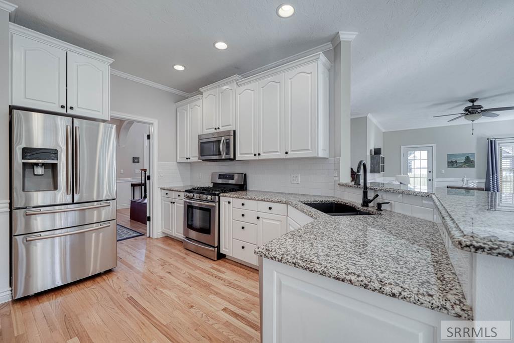 Property 2179446 - Photo 17