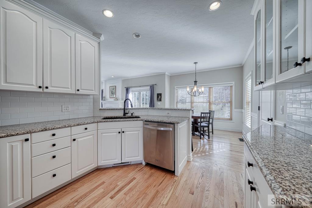 Property 2179446 - Photo 18