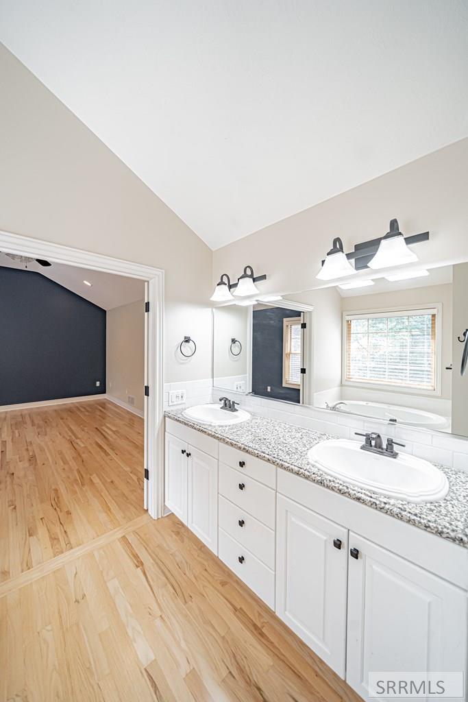 Property 2179446 - Photo 33