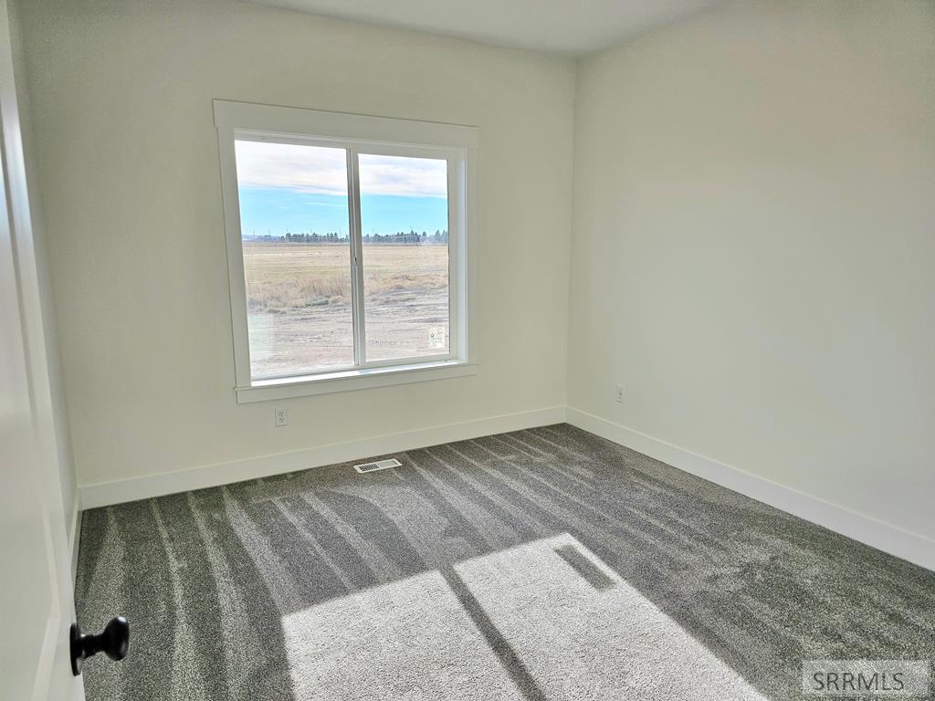 Property 2179651 - Photo 9