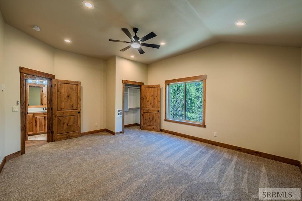 Property 2179827 - Photo 13