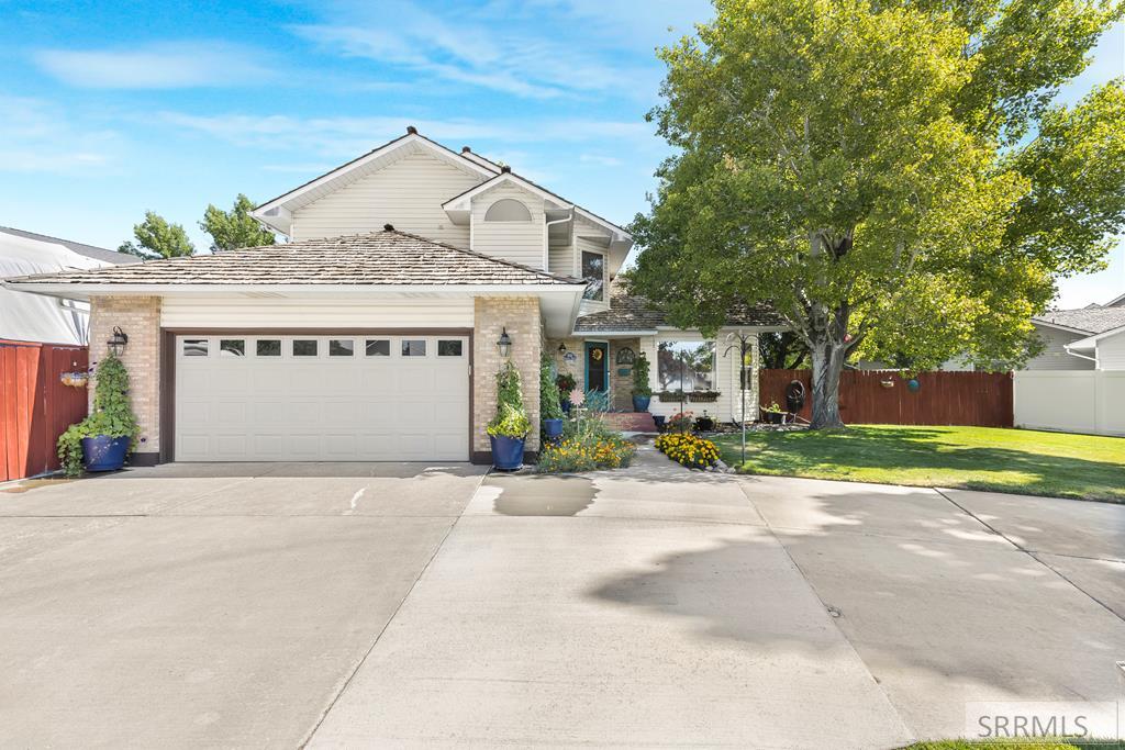 Property 2179984 - Photo 2