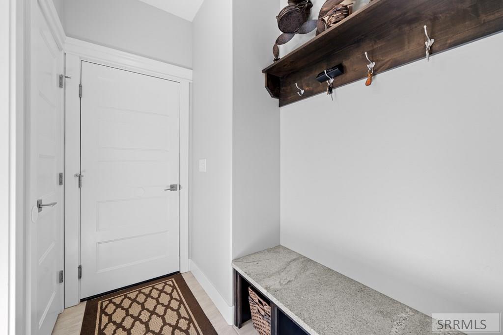 Property 2180112 - Photo 11