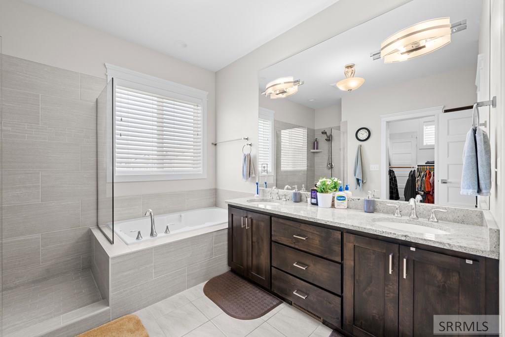 Property 2180112 - Photo 14