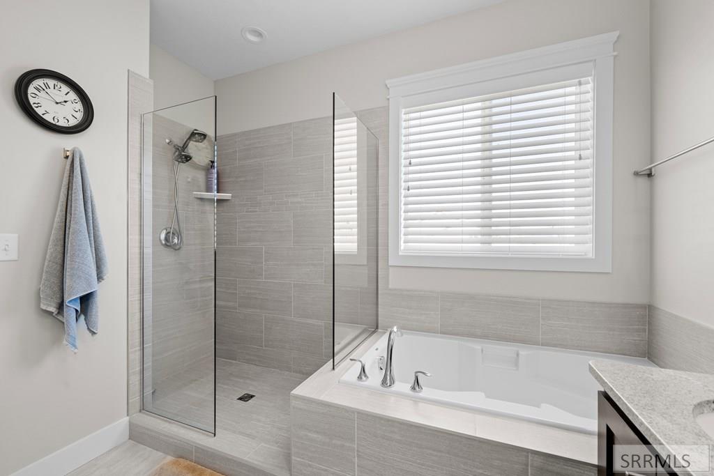 Property 2180112 - Photo 15