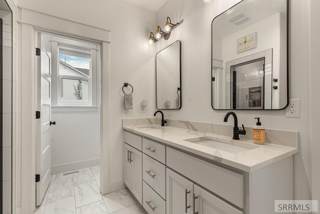 Property 2180212 - Photo 35