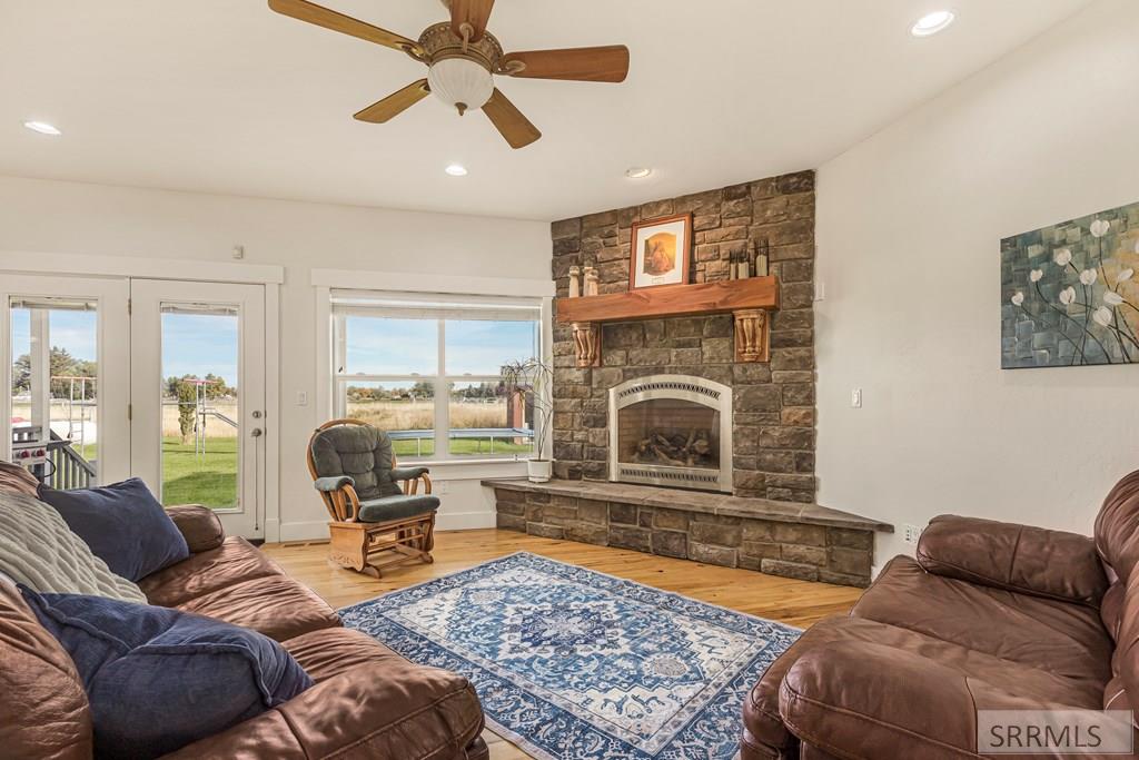 Property 2180290 - Photo 9