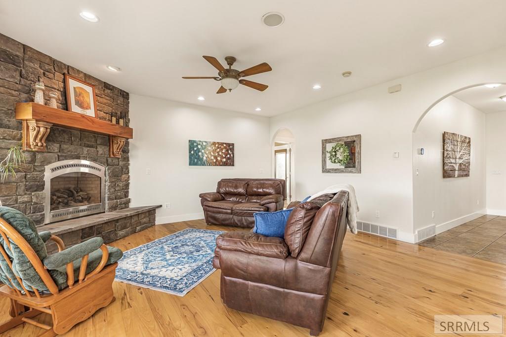 Property 2180290 - Photo 10
