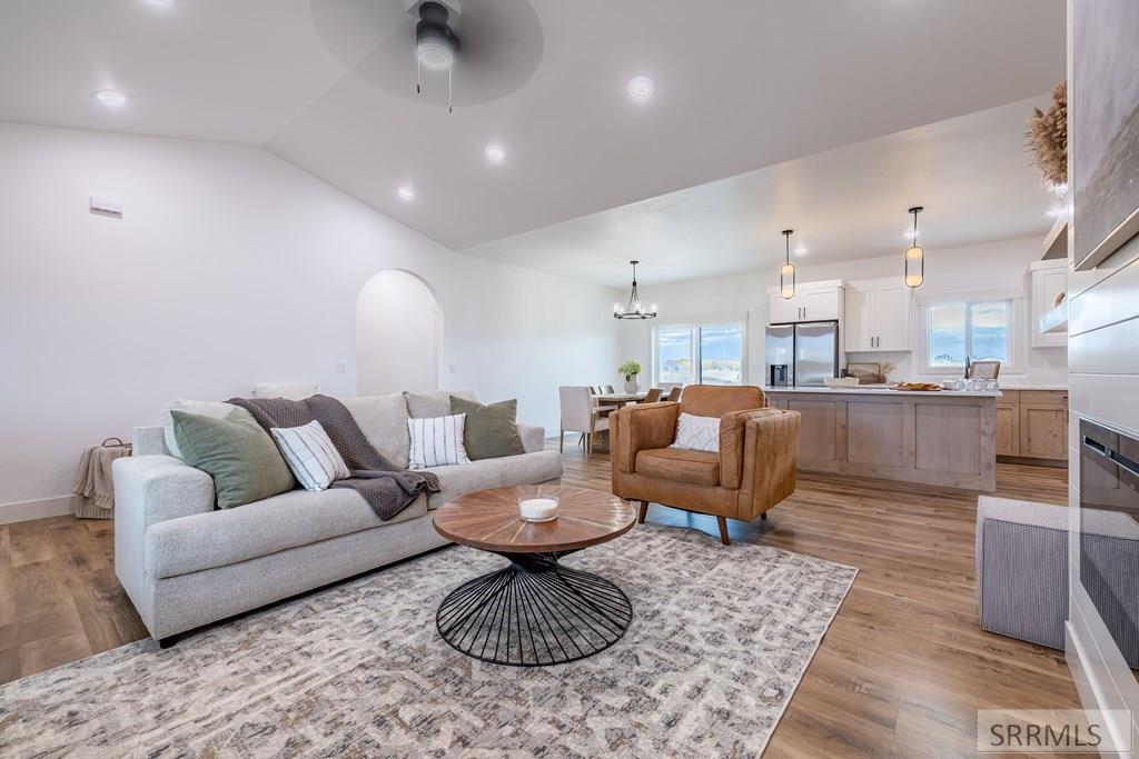 Property 2180305 - Photo 6