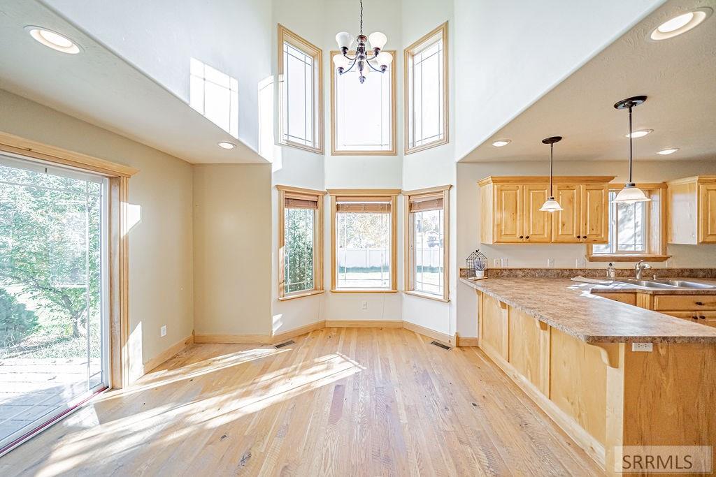 Property 2180423 - Photo 11