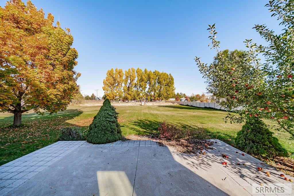Property 2180423 - Photo 44