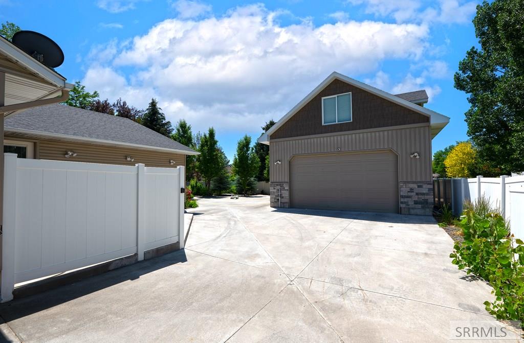 Property 2180492 - Photo 46