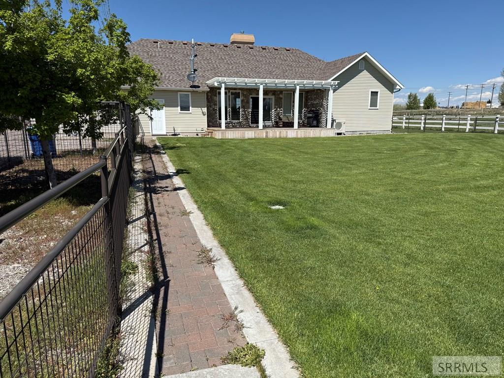 Property 2180778 - Photo 4