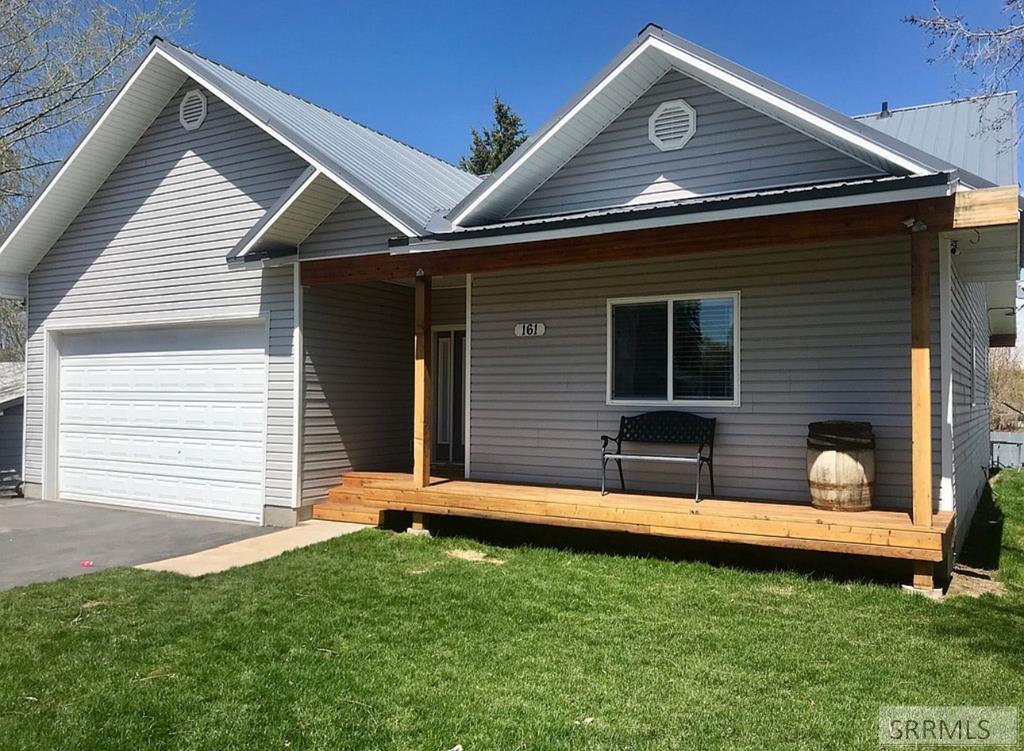 Property 2181118 - Photo 2