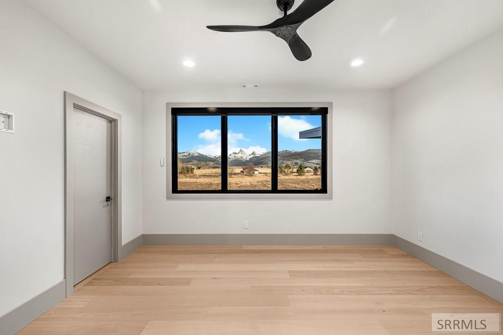 Property 2181139 - Photo 30