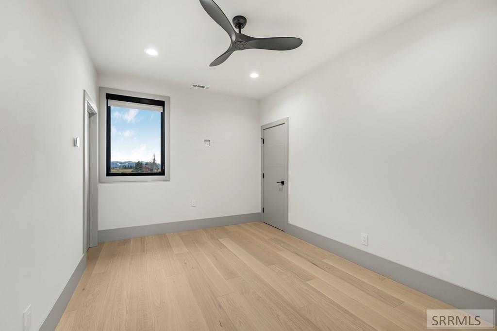 Property 2181139 - Photo 32