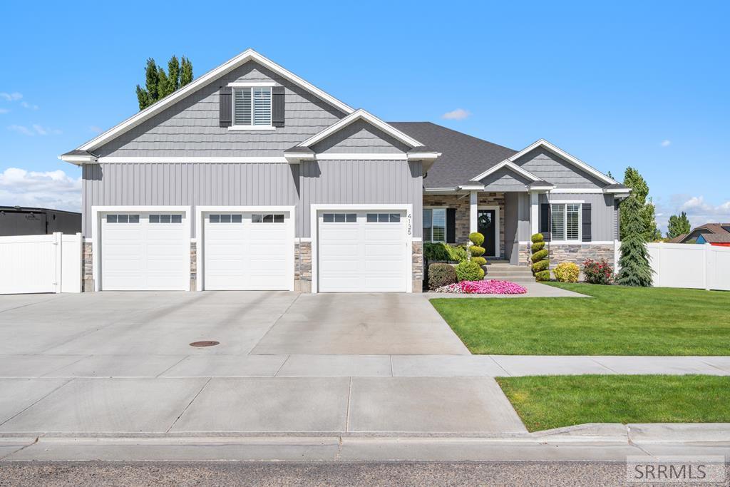 Property 2181209 - Photo 2