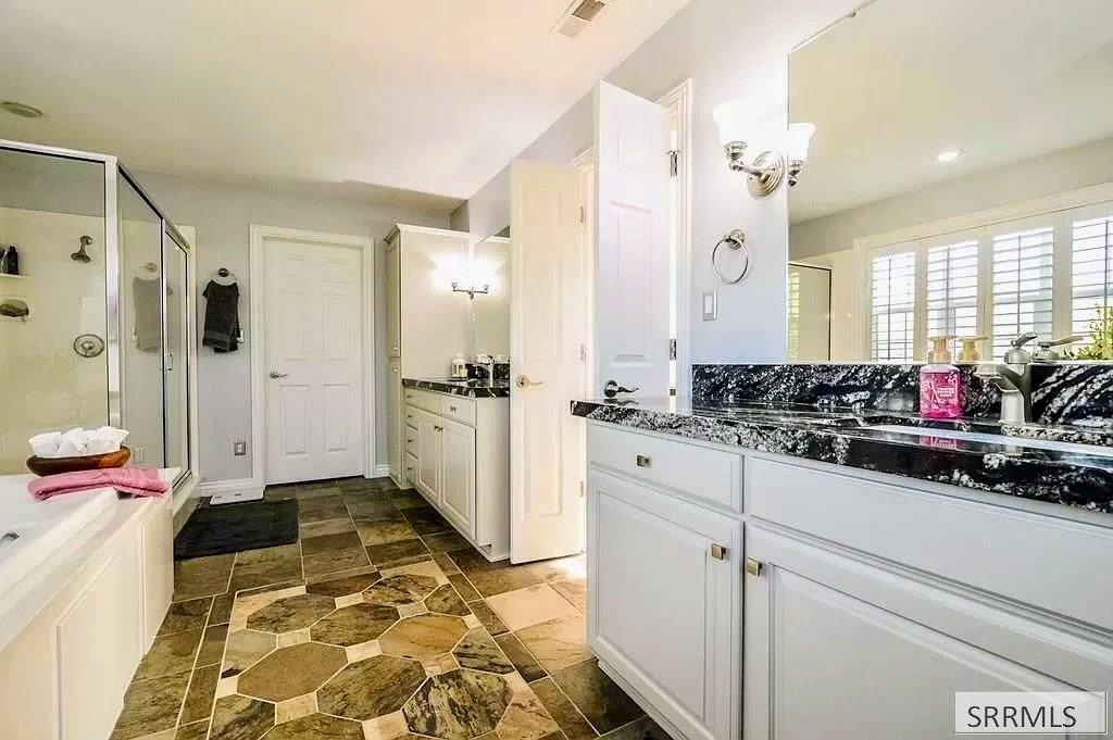 Property 2181214 - Photo 32