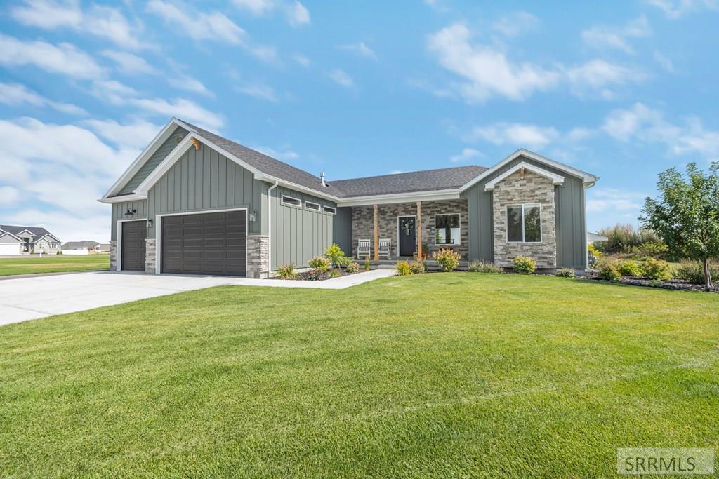 Property 2181262 - Photo 2
